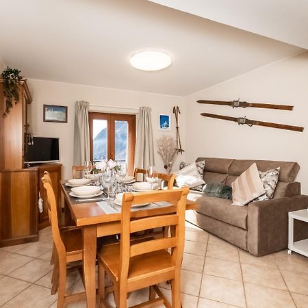 Relax & Sports -Cervinia- Maison Valtournenche Extérieur photo