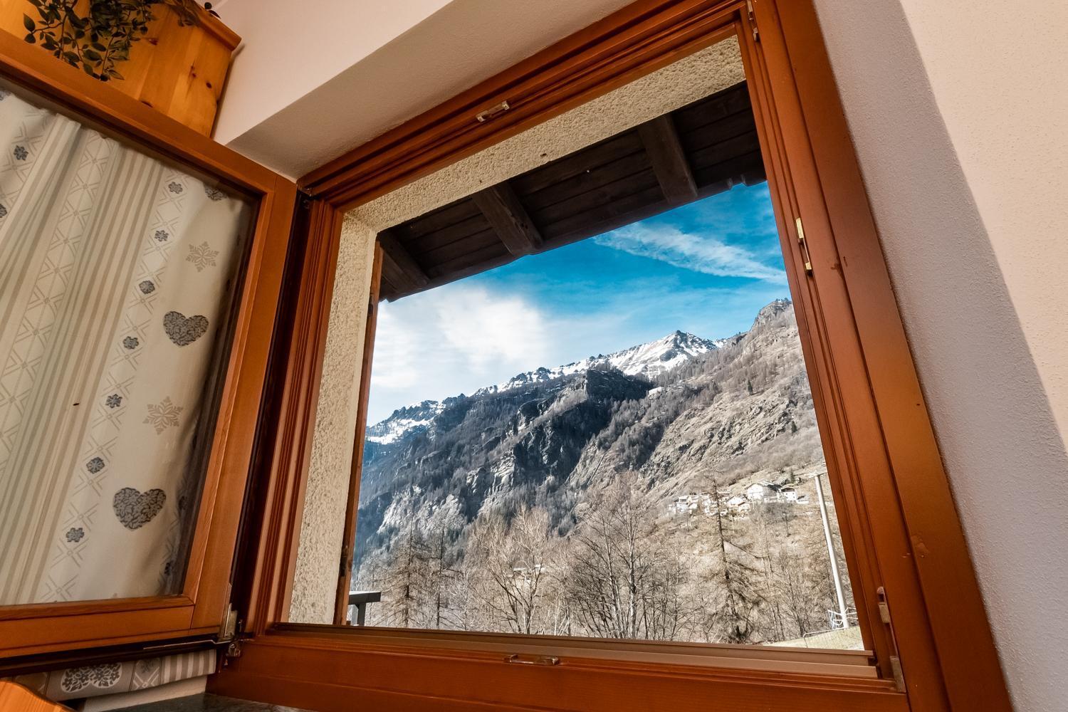Relax & Sports -Cervinia- Maison Valtournenche Extérieur photo